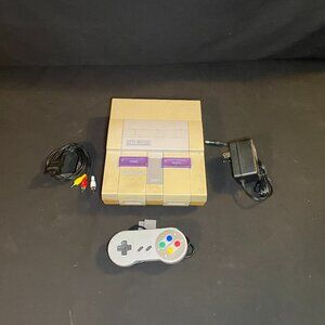 Super Nintendo With Accessories